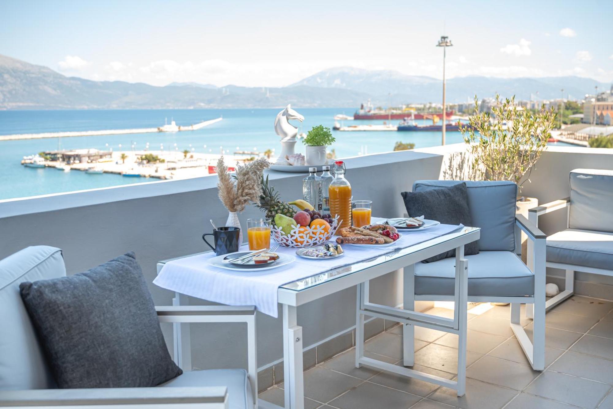 Majestic Penthouse In The Heart Of Patra Lägenhet Exteriör bild
